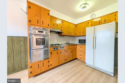 112 W Cheltenham Avenue, Philadelphia, PA 19120 - Photo 9