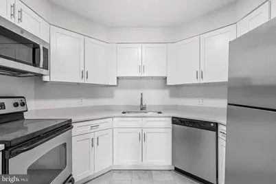2020 Walnut Street #29D, Philadelphia, PA 19103 - Photo 7