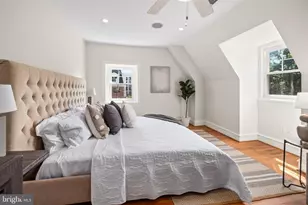 17 W Phil Ellena St, Philadelphia, PA 19119 - Photo 39