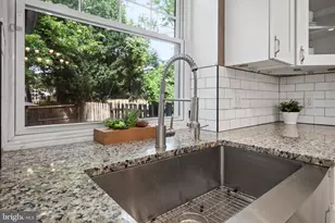 17 W Phil Ellena St, Philadelphia, PA 19119 - Photo 23