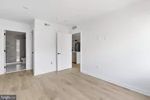 208 Vine St, Philadelphia, PA 19106 - Photo 11