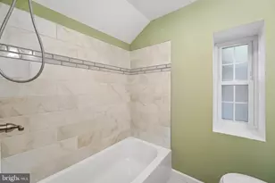 6705 Lawnton Ave, Philadelphia, PA 19126 - Photo 17