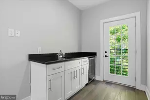 218 Fountain St, Philadelphia, PA 19128 - Photo 27