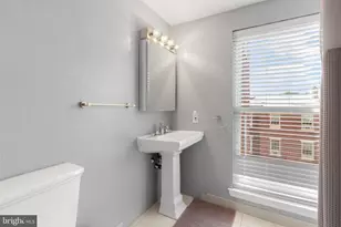 1119 Pine St, Philadelphia, PA 19107 - Photo 17