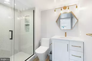 1119 Pine St, Philadelphia, PA 19107 - Photo 25