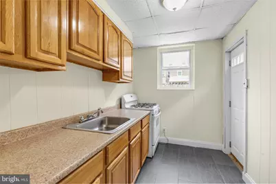 2033 E Letterly Street, Philadelphia, PA 19125 - Photo 7
