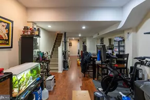 1026 S Randolph St, Philadelphia, PA 19147 - Photo 7
