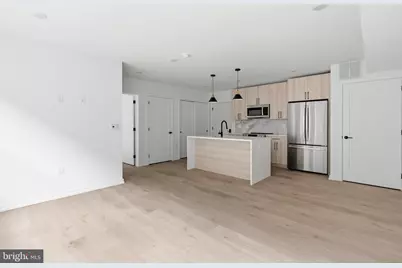208 Vine Street #2E, Philadelphia, PA 19106 - Photo 5
