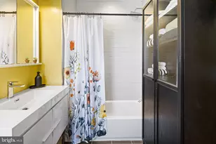 1838 Mountain St, Philadelphia, PA 19145 - Photo 15