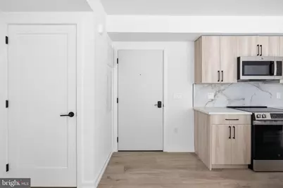 208 Vine Street #2F, Philadelphia, PA 19106 - Photo 5