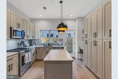 2013 Abigail Street, Philadelphia, PA 19125 - Photo 7