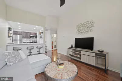 1601 Spring Garden Street #313, Philadelphia, PA 19130 - Photo 3