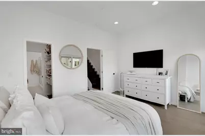 709 N 19th Street #UNIT 2, Philadelphia, PA 19130 - Photo 17