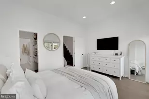 709 N 19th St, Philadelphia, PA 19130 - Photo 17