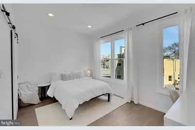 709 N 19th Street #UNIT 2, Philadelphia, PA 19130 - Photo 15