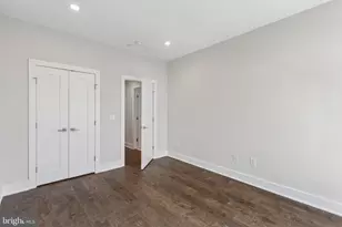425 Watkins St, Philadelphia, PA 19148 - Photo 35