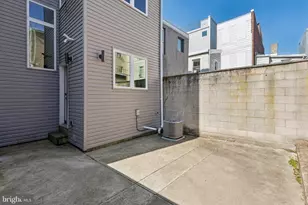 425 Watkins St, Philadelphia, PA 19148 - Photo 59