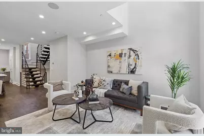 425 Watkins Street, Philadelphia, PA 19148 - Photo 1