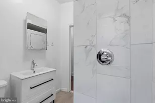 2021 S 22nd St, Philadelphia, PA 19145 - Photo 11