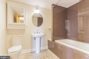 730 S Front St, Philadelphia, PA 19147 - Photo 21
