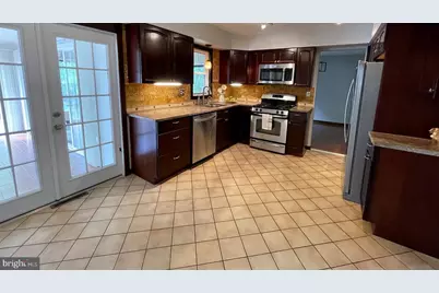 924 Clyde Lane, Philadelphia, PA 19128 - Photo 3