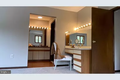 924 Clyde Lane, Philadelphia, PA 19128 - Photo 15