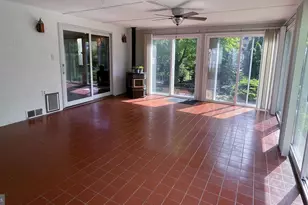 924 Clyde Ln, Philadelphia, PA 19128 - Photo 23