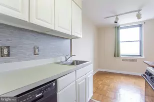 2601 Pennsylvania Ave, Philadelphia, PA 19130 - Photo 15
