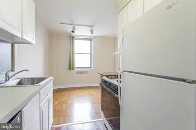 2601 Pennsylvania Avenue #711, Philadelphia, PA 19130 - Photo 17