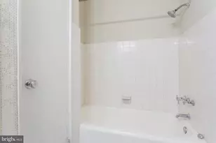 2601 Pennsylvania Ave, Philadelphia, PA 19130 - Photo 27