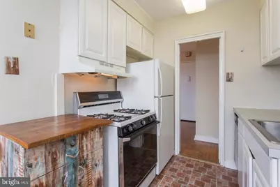 2601 Pennsylvania Avenue #711, Philadelphia, PA 19130 - Photo 15