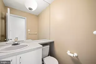 438 Spruce St, Philadelphia, PA 19106 - Photo 9