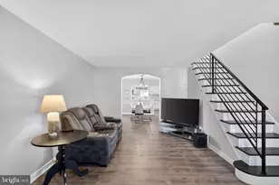 1012 E Luzerne St, Philadelphia, PA 19124 - Photo 9