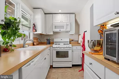 887 N Judson Street, Philadelphia, PA 19130 - Photo 9