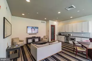 410 S Front St, Philadelphia, PA 19147 - Photo 31