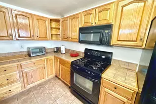 1380 Westbury Dr, Philadelphia, PA 19151 - Photo 7