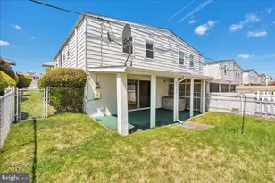 9825 Clark St, Philadelphia, PA 19115 - Photo 25
