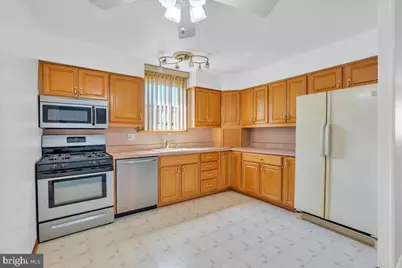 9825 Clark Street, Philadelphia, PA 19115 - Photo 9
