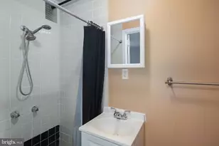 184 E Huntingdon St, Philadelphia, PA 19125 - Photo 9