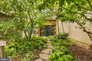 1610 Wharton St, Philadelphia, PA 19146 - Photo 39