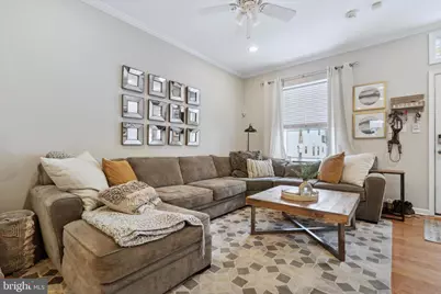 2527 Grays Ferry Avenue, Philadelphia, PA 19146 - Photo 3