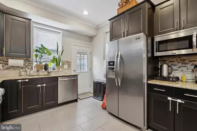 2527 Grays Ferry Avenue, Philadelphia, PA 19146 - Photo 13
