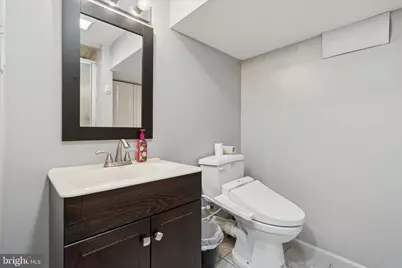 2527 Grays Ferry Avenue, Philadelphia, PA 19146 - Photo 23