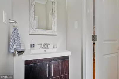 2527 Grays Ferry Avenue, Philadelphia, PA 19146 - Photo 15