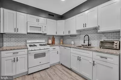 46202 Delaire Landing Road #202, Philadelphia, PA 19114 - Photo 11