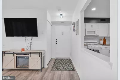 46202 Delaire Landing Road #202, Philadelphia, PA 19114 - Photo 5