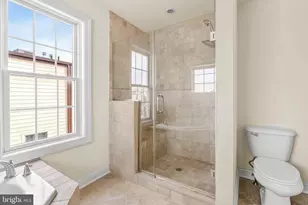 1015 N 3rd St, Philadelphia, PA 19123 - Photo 15
