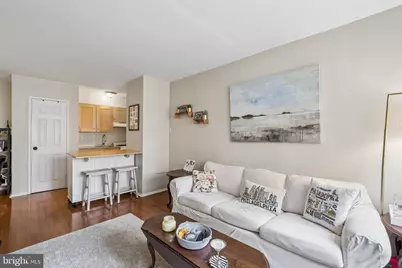 2101 Chestnut Street #1019, Philadelphia, PA 19103 - Photo 3