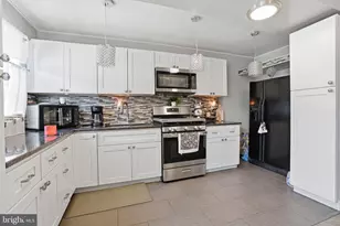 7253 Rupert St, Philadelphia, PA 19149 - Photo 9
