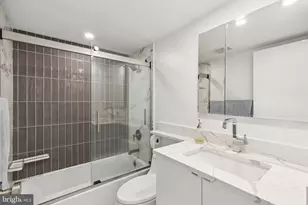 2001 Hamilton St, Philadelphia, PA 19130 - Photo 25